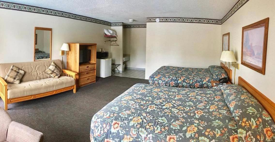 Fields Park Motel Wisconsin Dells Buitenkant foto